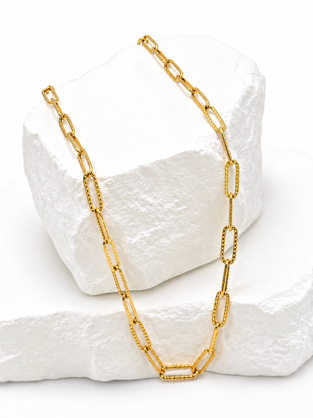 Rosé Luxe Golden Link Necklace – Waterproof Tarnish-Free Hypoallergenic Gold Chain Jewelry for Everyday Luxury