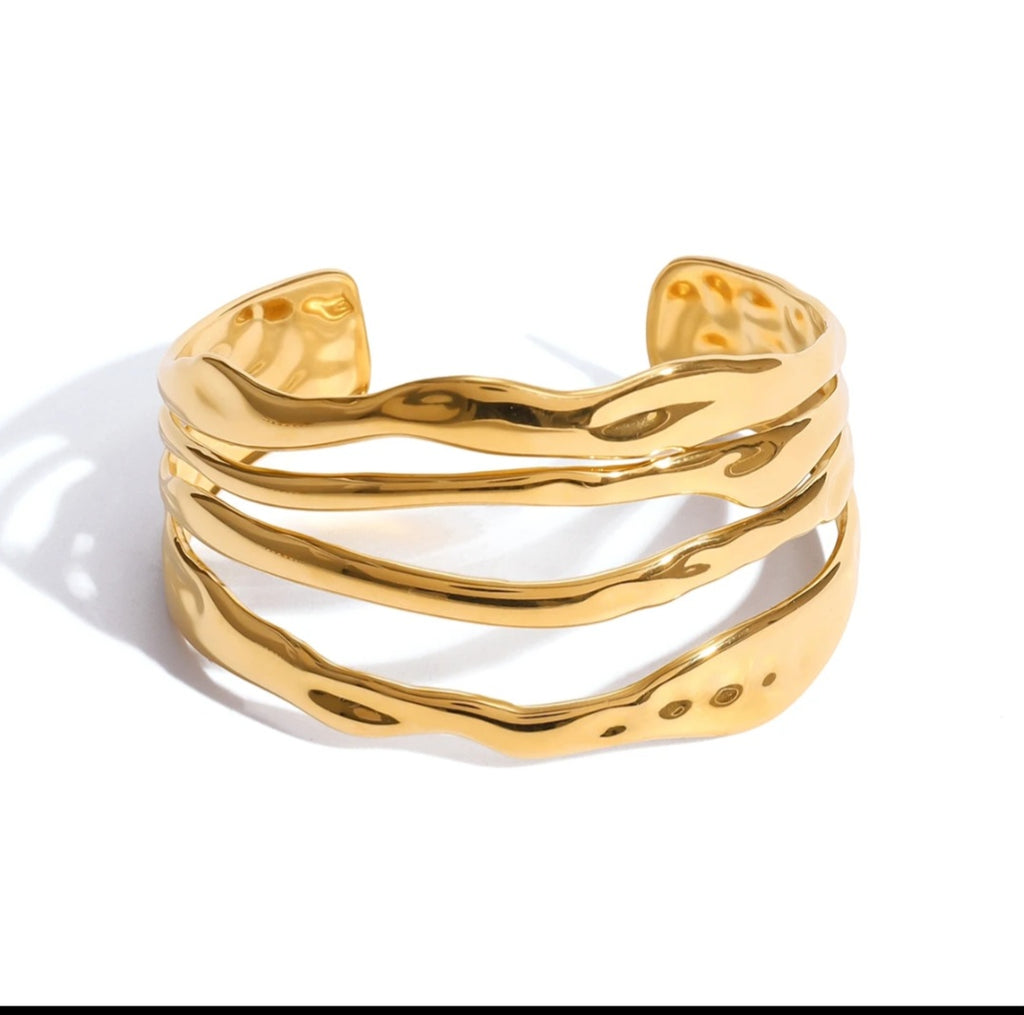 Rosé Luxe Sculpted Gold Cuff Bracelet