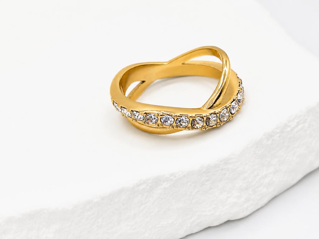Rosé luxe Gold & Silver Crystal Twist Ring – Elegant Open Band Statement Ring